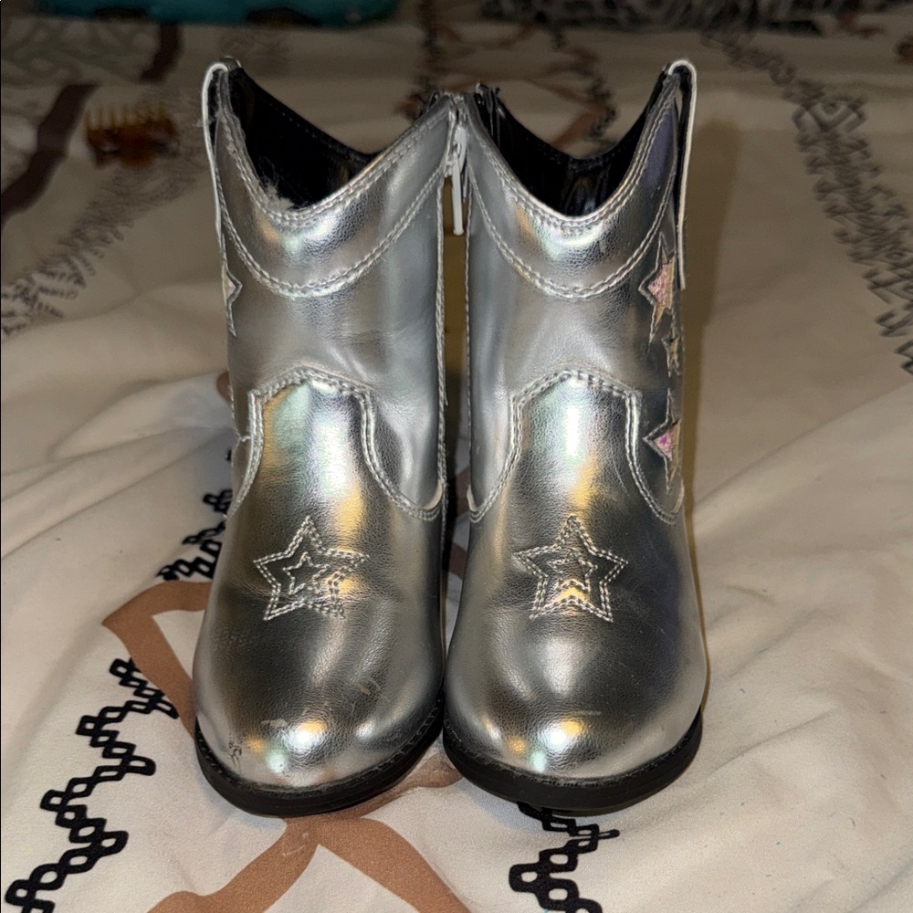 Girls Silver Star Cowboy Boots